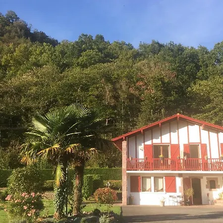 Couette-café Le Chalet D'iparla